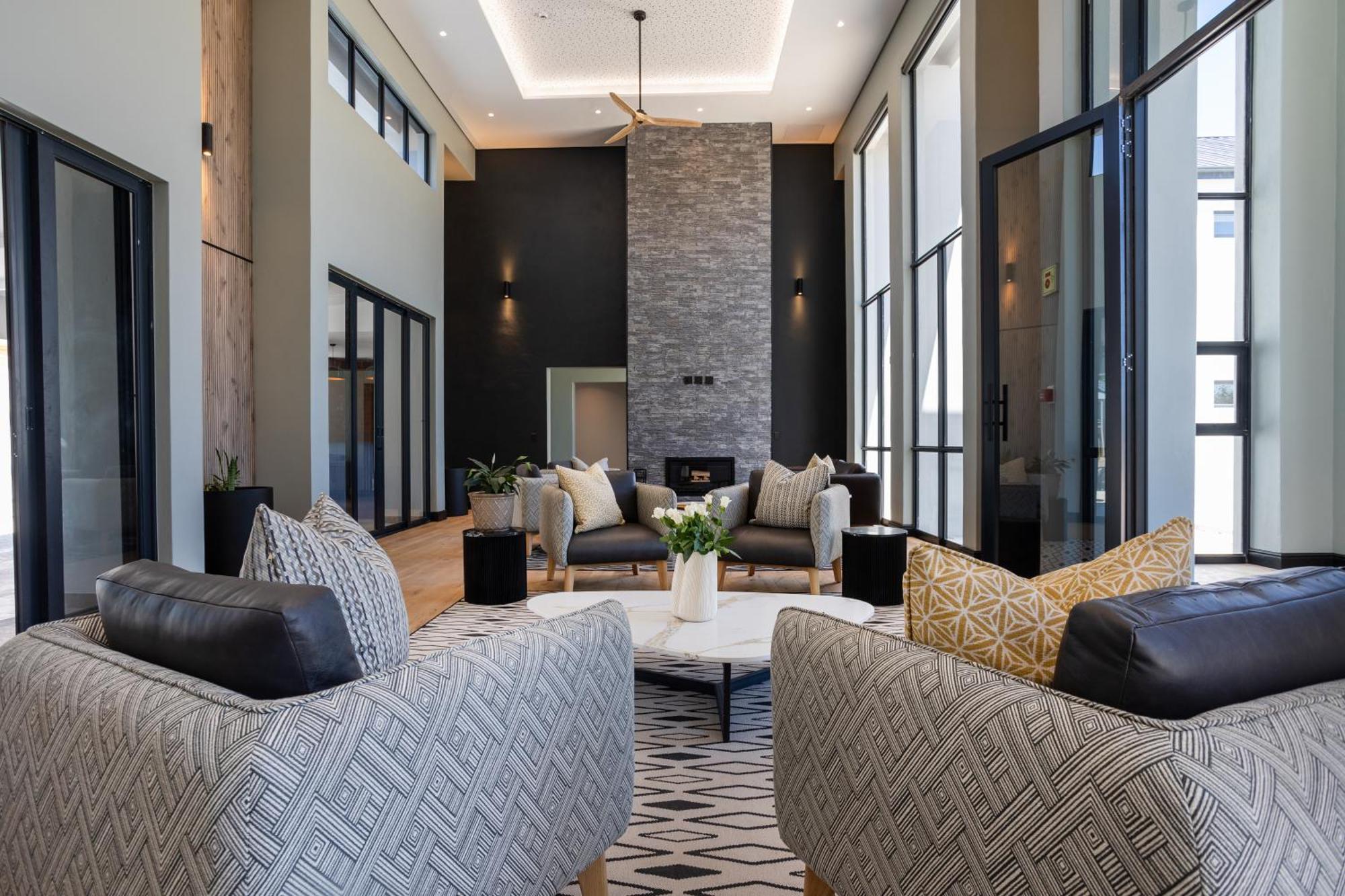 Franschhoek Hotel Экстерьер фото