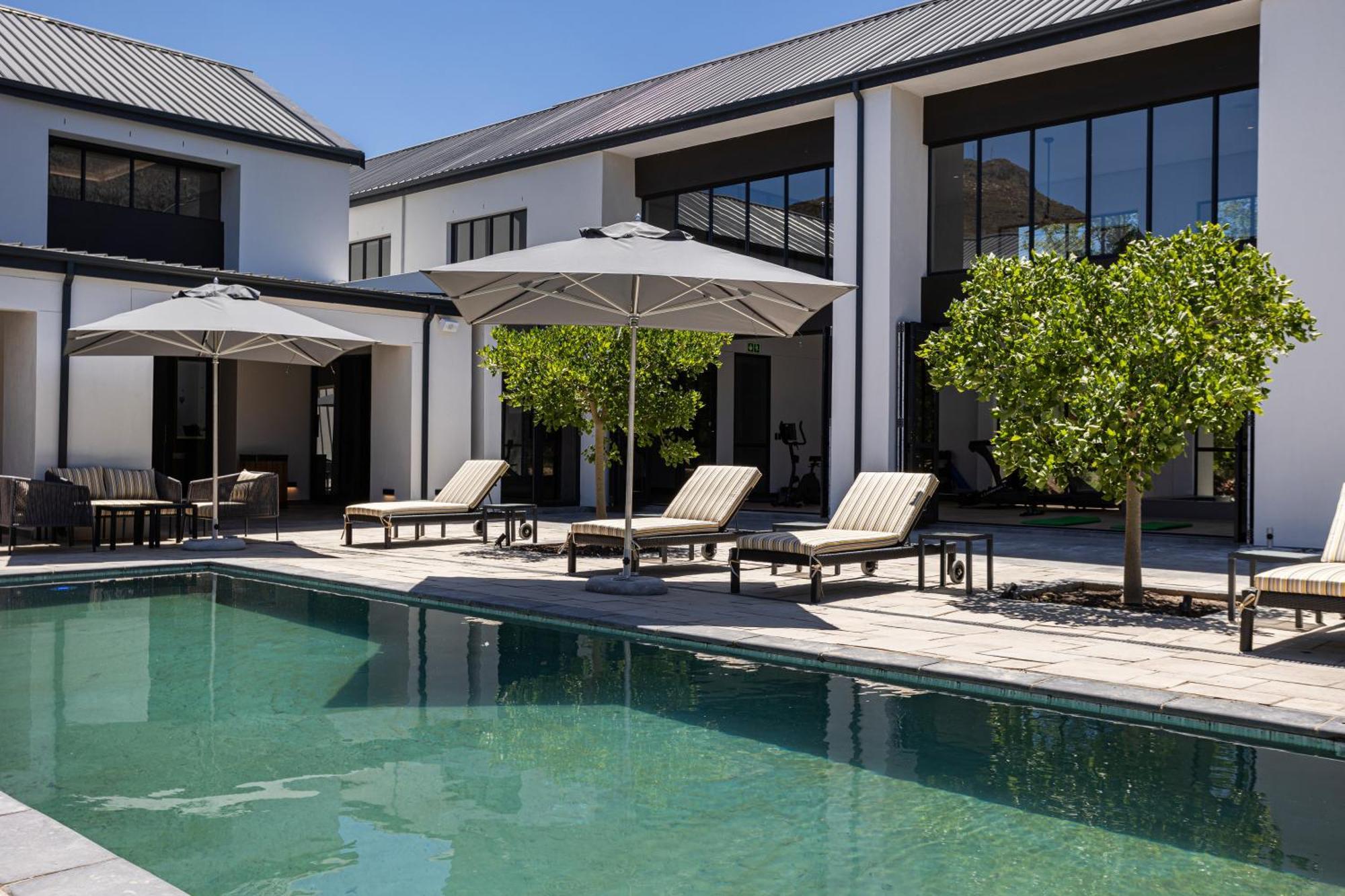 Franschhoek Hotel Экстерьер фото