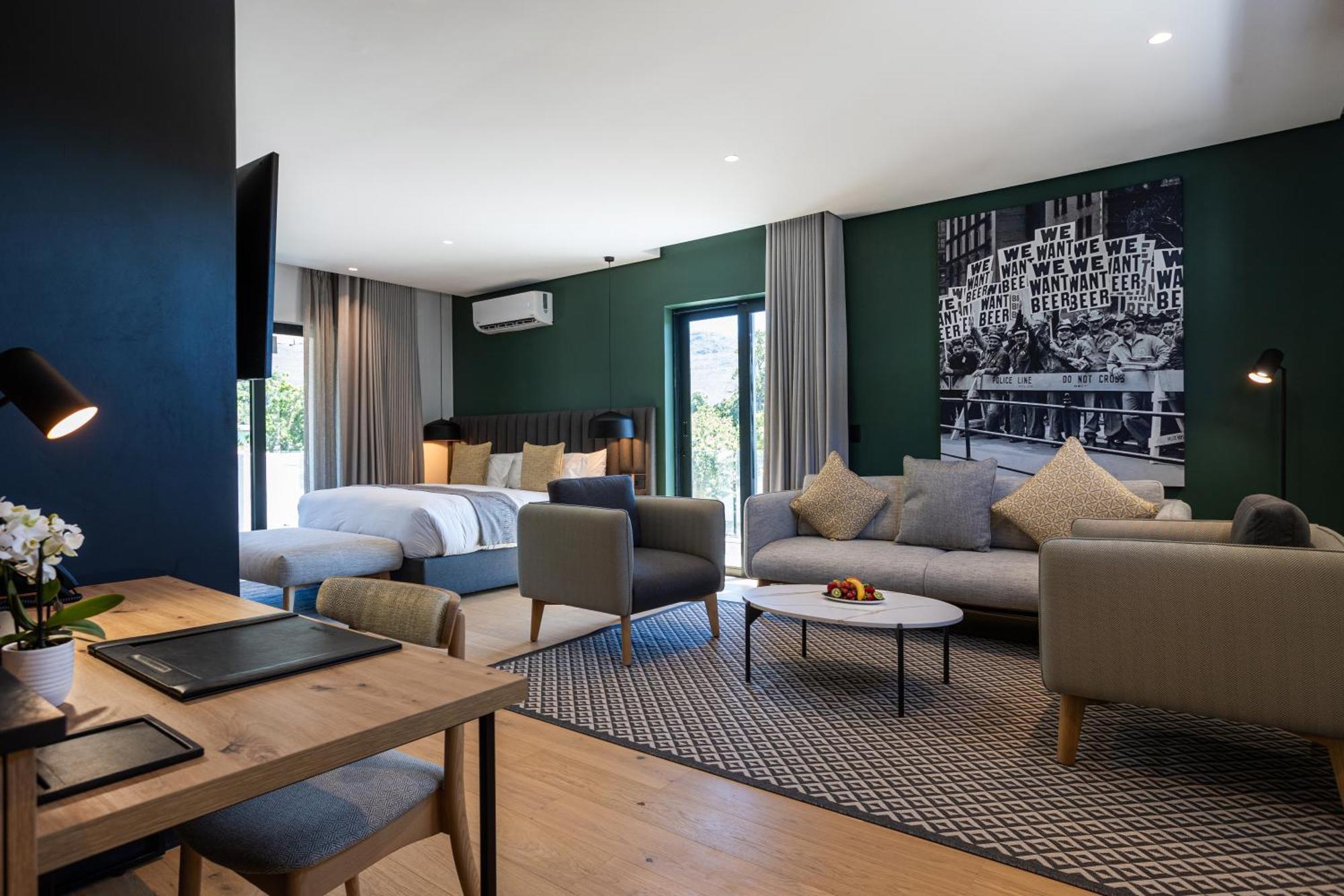 Franschhoek Hotel Экстерьер фото